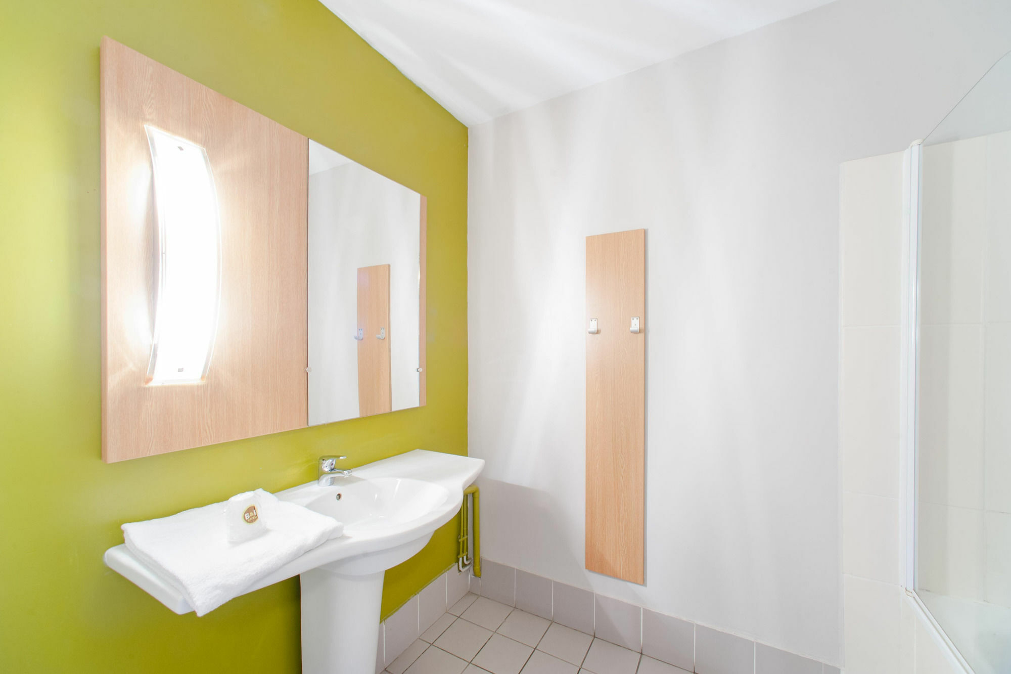 B&B HOTEL Orange - Échangeur A7 A9 Esterno foto