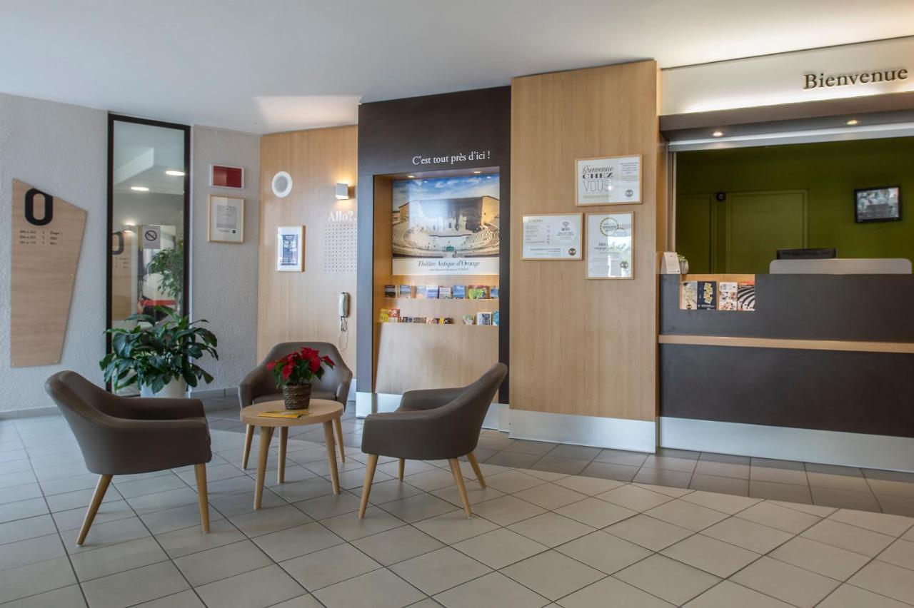 B&B HOTEL Orange - Échangeur A7 A9 Esterno foto